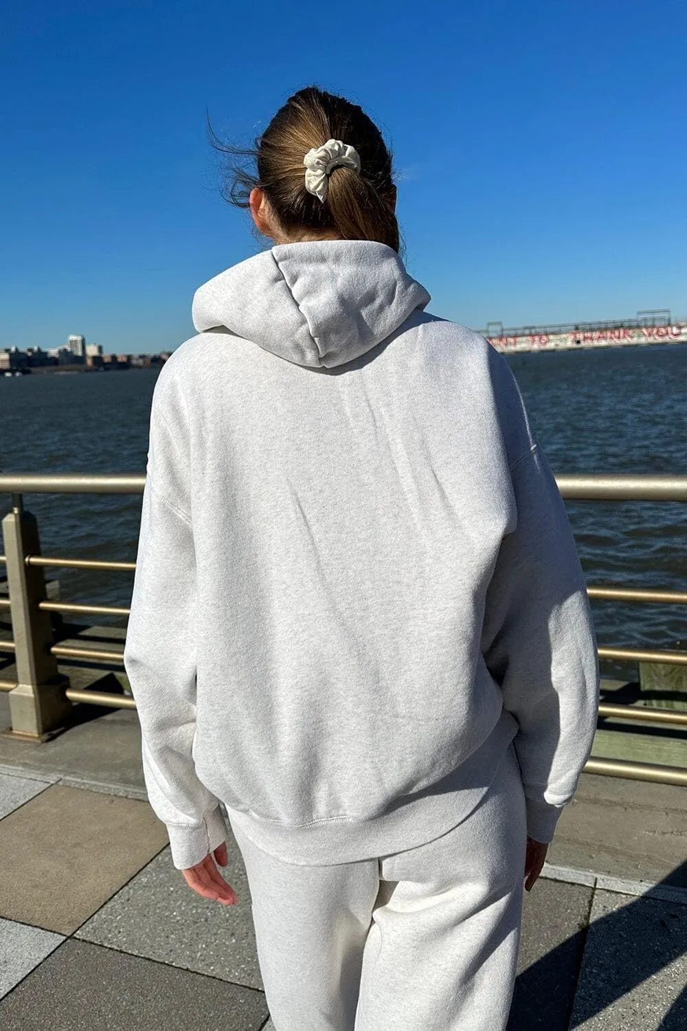 KMBANGI Women Y2k Oversized Zipper Hoodie with Pockets Loose Zip Up Sweatshirts Hooded Jacket Harajuku Trendy Streetwear