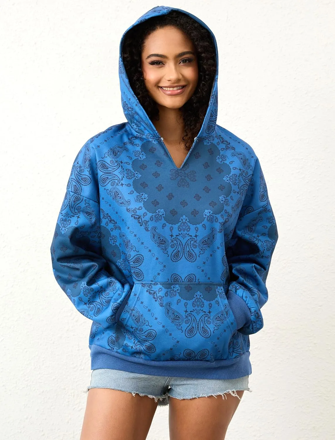 Womens Camo Hoodies Print Oversized Hooded Sweatshirts Pullover Trendy Loose Fit Long Sleeve with Pocket Casual